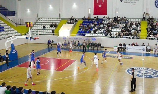 Ege Üniversitesi DAÇKA Playoff'a Galibiyetle Başladı