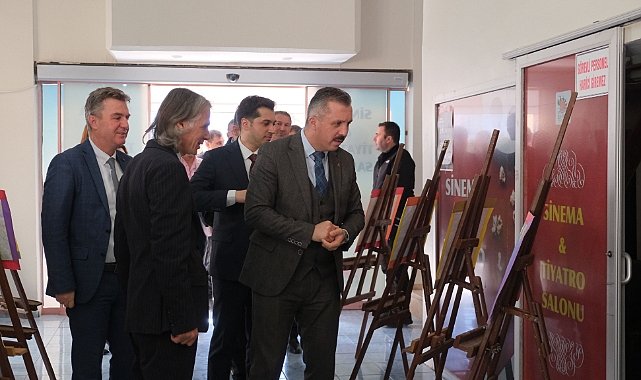 İstiklal Marşı'nın kabulü törenle kutlandı