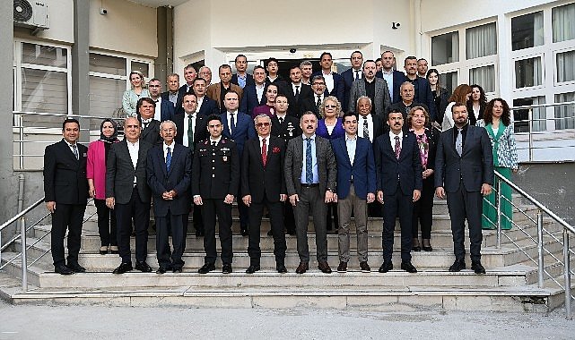 Kemer'de bayramlaşma programı düzenlendi