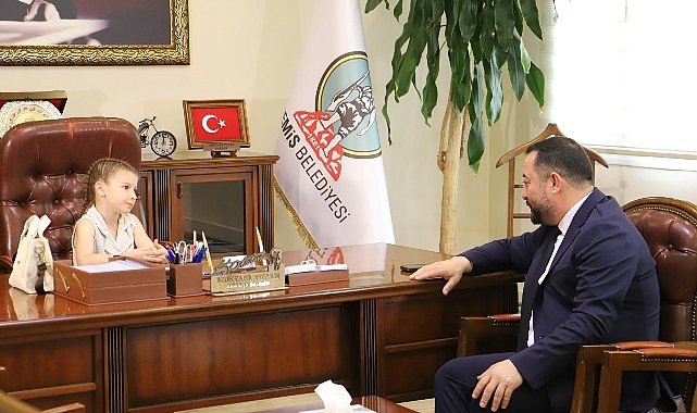 23 Nisan'da Başkanlık Koltuğuna Esila Oturdu