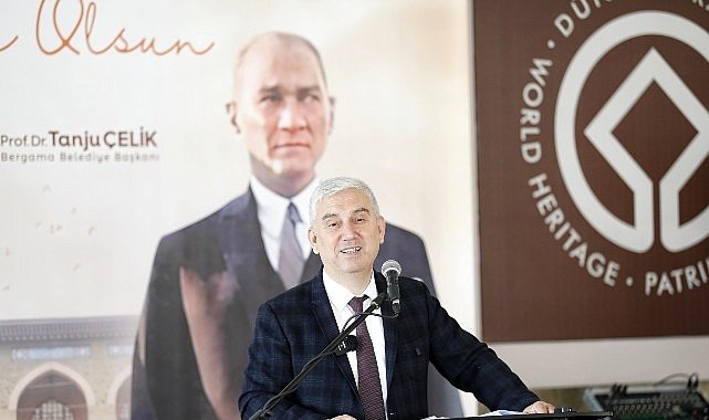 Başkan Çelik, Bergama Belediyesi'nde Bir Yıllık Çalışmaları Değerlendirdi