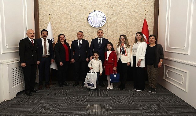 Başkan Uzun, Makamını Çocuk Başkana Devretti...
