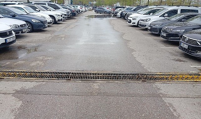 Büyükşehir, rahat ve güvenli ulaşım için sahada
