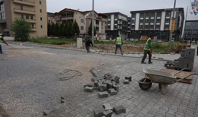 Dumlupınar Mahallesi'nde Parke Çalışmaları Devam Ediyor