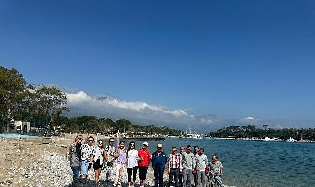 Kemer'de yabancı uyruklu kadınlardan temizlik faaliyeti