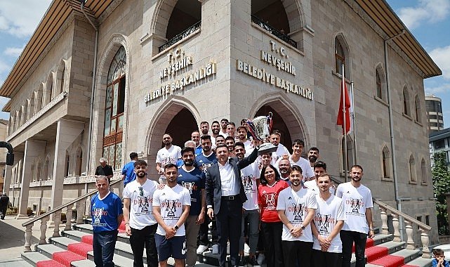 Suvermez Kapadokyaspor'dan, Belediye Başkanı Rasim Arı'ya Ziyaret