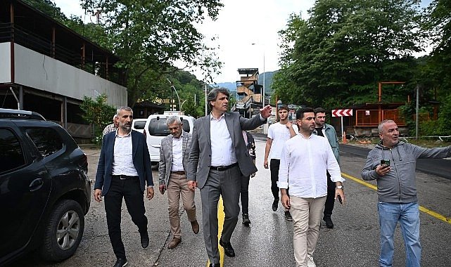 Kartepe'de Asfalt Çalışmaları Devam Ediyor