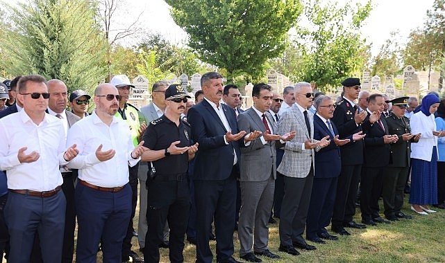 15 Temmuz'da Şehitler Törenle Anıldı