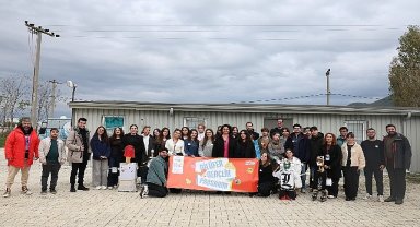 Gençler iklim krizini doğada ele aldı 