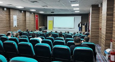 Kamu İhale Mevzuatı Eğitimi Geyve'de gerçekleştirildi