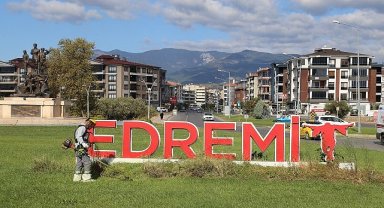 Park ve yeşil alanları ile nefes alan Edremit.. 