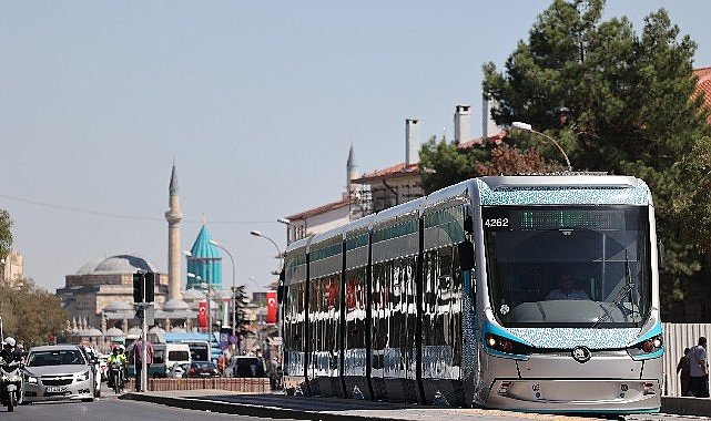 Başkan Altay: 'Türkiye'nin En Ucuz Öğrenci Ulaşımı Konya'da'