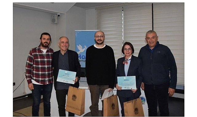 Başkan Köymen, 'Kamuculuk ve Kent Hakkı' sempozyumunda konuştu