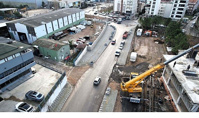 Bir neşter de Ahmet Penbegüllü Bulvarı'na