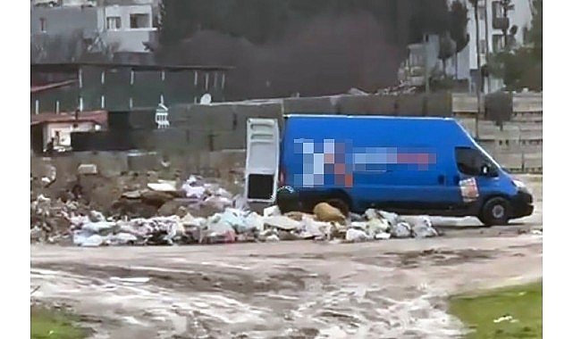 Buca Belediyesi'nden kaçak moloza sıfır tolerans