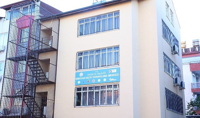 Büyükşehir soğuk havalarda evsizleri “BİMEKAN'da
