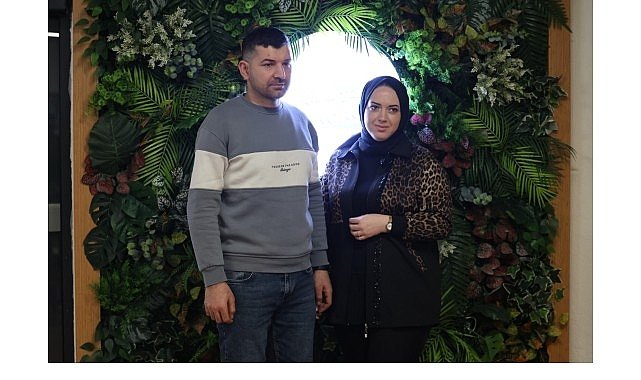 Kartepe'de Çiftlere İlk Yıldönümü Hediyesi Başkandan