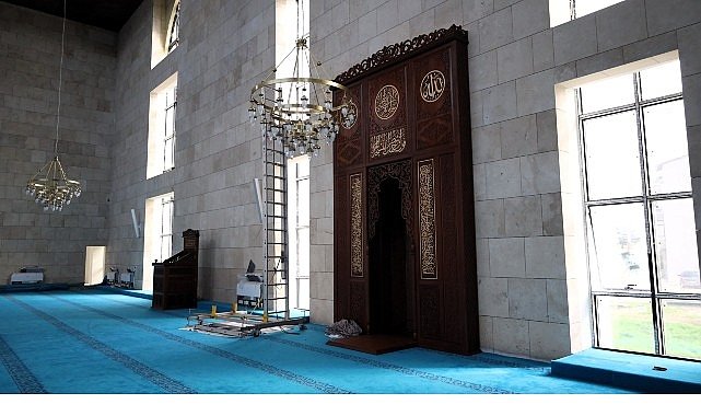 Kartepe Kent Meydanı Camii'nde sona doğru