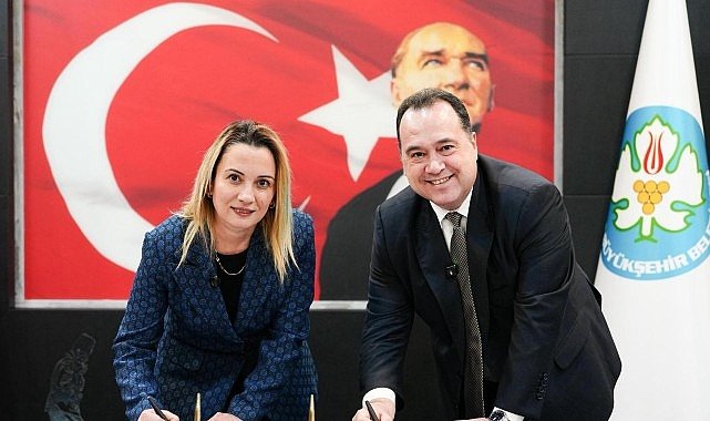 Manisa Büyükşehir'den Emeklilere İlaç Katkı Payı Desteği
