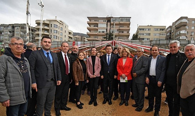 Başkan Aydın'dan Osmangazi'ye Çifte Hizmet