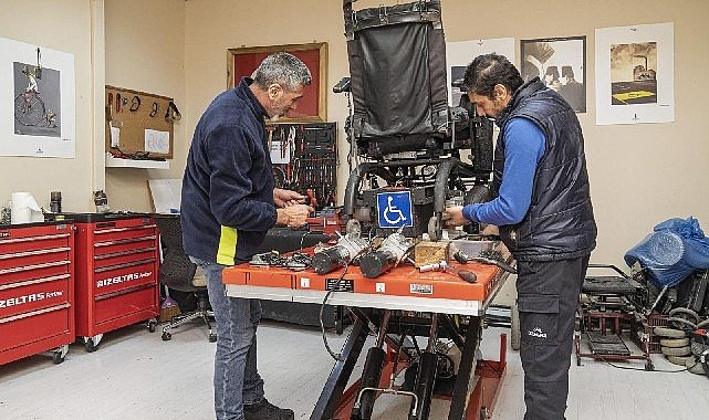 İzmir'den 'özgürlük istasyonu'