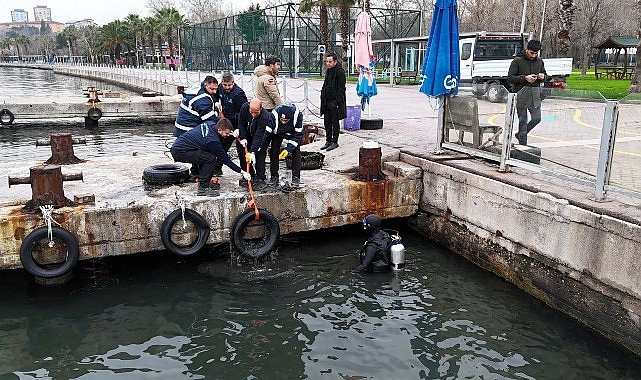 Körfez'de deniz dibi araç lastiğinden temizlendi