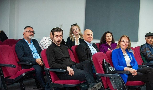 Türk Medeni Kanunu'nun toplumsal etkileri Karşıyaka'da konuşuldu