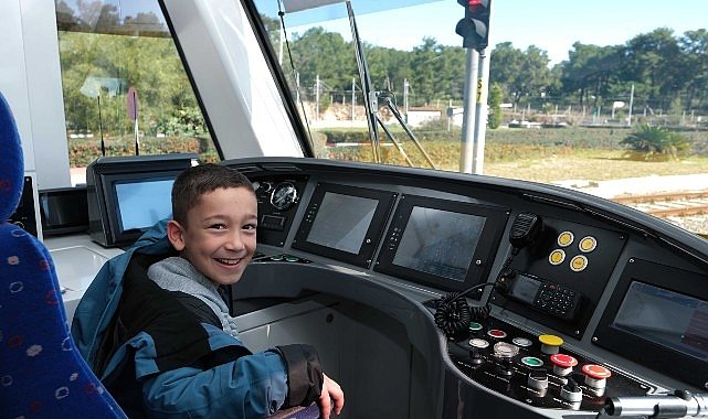 Antalya Ulaşım AŞ yıldız yolcular yetiştirmeye devam ediyor