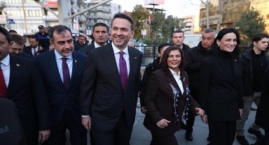 Başkan Çerçioğlu, Bakan Bayraktar ile Birlikte Atatürk Kent Meydanı'nda Düzenlenen İftarda Vatandaşlarla Bir Araya Geldi