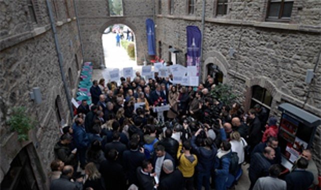 Başkan Tugay: Müsaade edin hukuki süreç tamamlansın