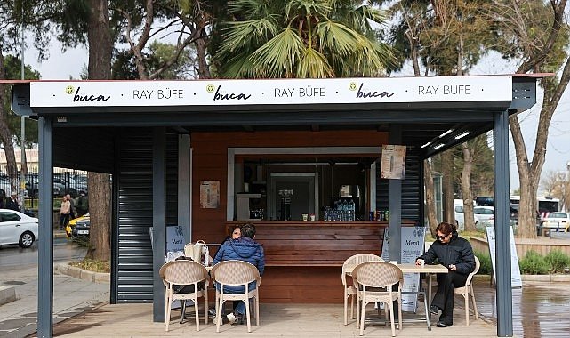 Buca'da sosyal belediyecilik hamlesi: Vagon ve Ray Büfe hizmete girdi