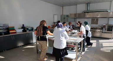 Konak'ta üretim durmuyor