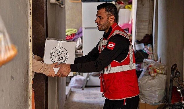 Manisa Büyükşehir'den Ramazan Dayanışması 22 Bin Aileye Gıda Desteği