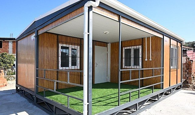  Manisa Büyükşehir'den Mağdur Aileye Yeni Yaşam Alanı