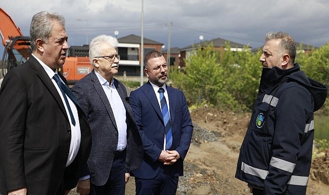 Başkan Deveciler, Altınyol Caddesi'ndeki Altyapı Çalışmalarını İnceledi