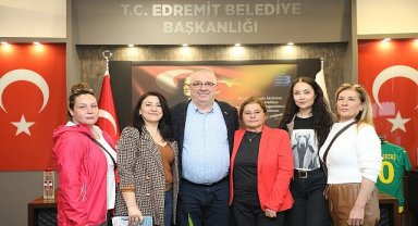 Başkan Mehmet Ertaş Hayvanseverlerle Bir Araya Geldi