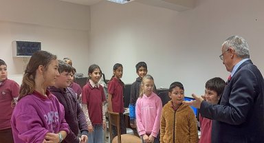 Başkan Topaloğlu'ndan öğrencilere ziyaret 