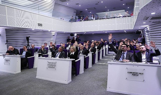 Buca Belediye Başkanı Görkem Duman: “Ne eğildik, ne de bir adım geri attık