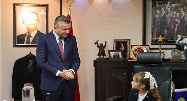 Buca'da başkanlık koltuğu Adasu'ya emanet edildi