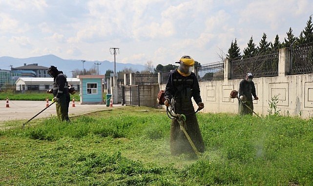 Kartepe'de Yeşil Alanlarda Bakım Seferberliği
