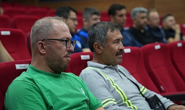 Aliağa Belediyesi'nde Güvenli Sürüş ve Şiddetle Mücadele Semineri