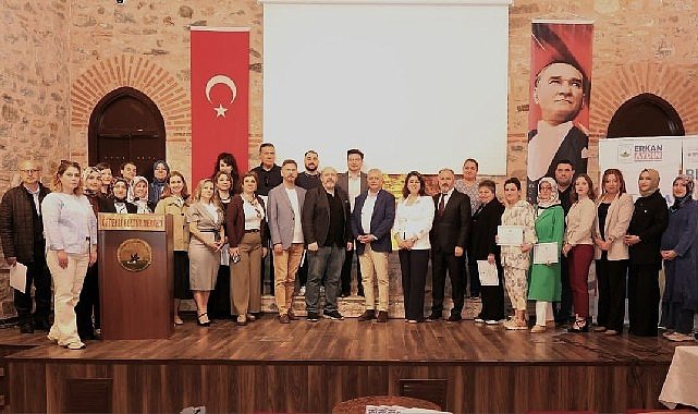 'Ana Baba Okulu' Programını Tamamlayanlar Sertifikalarını Aldı