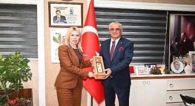 AÜ Rektörü Özkan Kemer Belediyesi'nde 