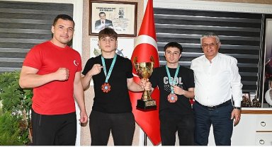Başarılarını Başkan Topaloğlu ile paylaştılar