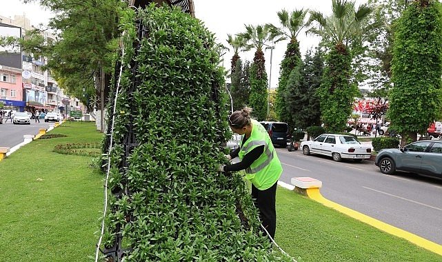 Başkan Çerçioğlu Kurban Bayramı Öncesinde Aydın'ı Doğanın Rengarenk Tonları ile Süslüyor