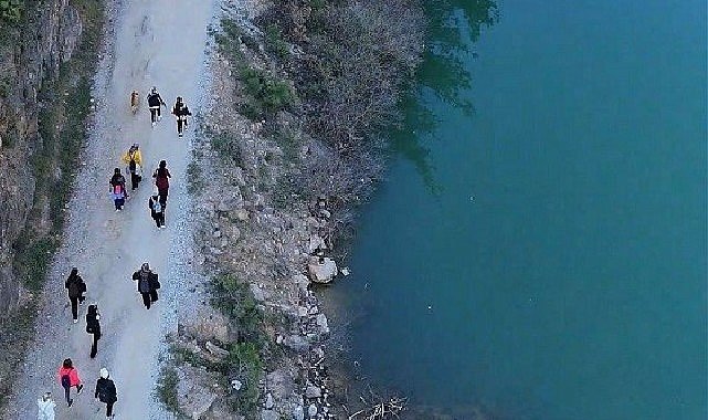 Menderes Belediyesi'nden Kadınlara Doğa Yürüyüşü