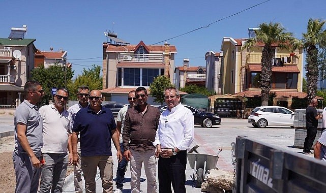Ayvalık'ta Yol Seferberliği Sürüyor