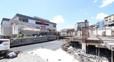 Başkan Büyükakın, Kent Meydanı projesini inceledi