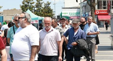 Başkan Erkan Aydın'dan Vatandaşlara Aşure İkramı