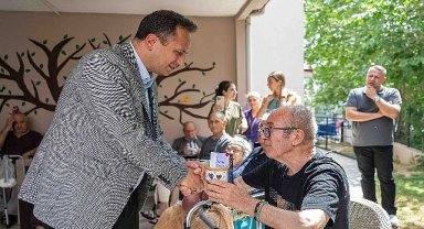 Bornova'da Babalar Günü'nde kuşaklar buluştu